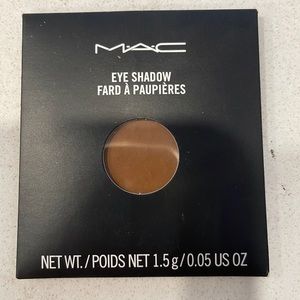 Mac eyeshadow uninterrupted